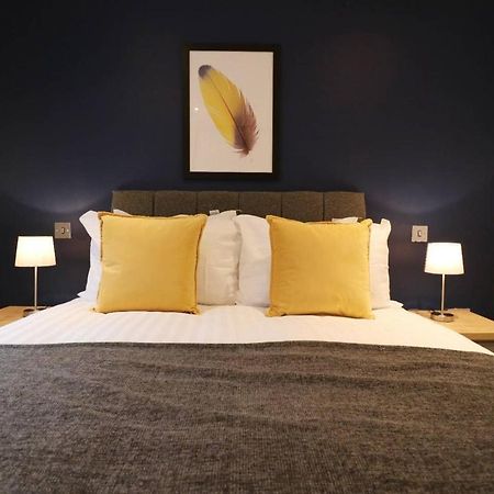 Heart Of Leeds City Centre Living - Sleeps 6 Apartment Bagian luar foto
